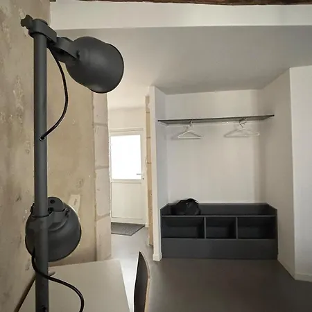 Charme & Clim Place Chateauneuf - Coeur De Apartment