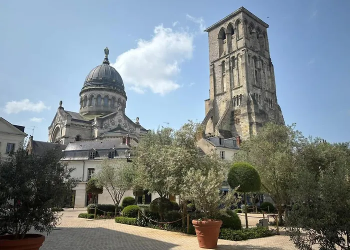 Charme Place Chateauneuf - Coeur De Daire