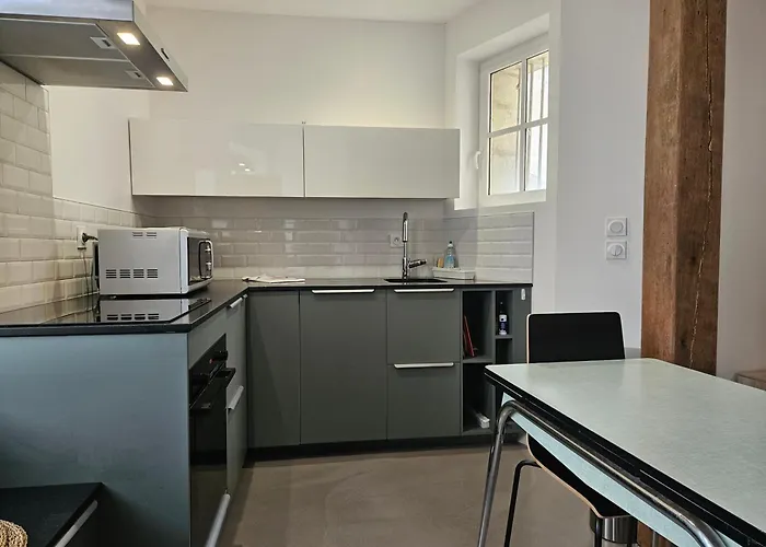 Charme Place Chateauneuf - Coeur De Apartamento *