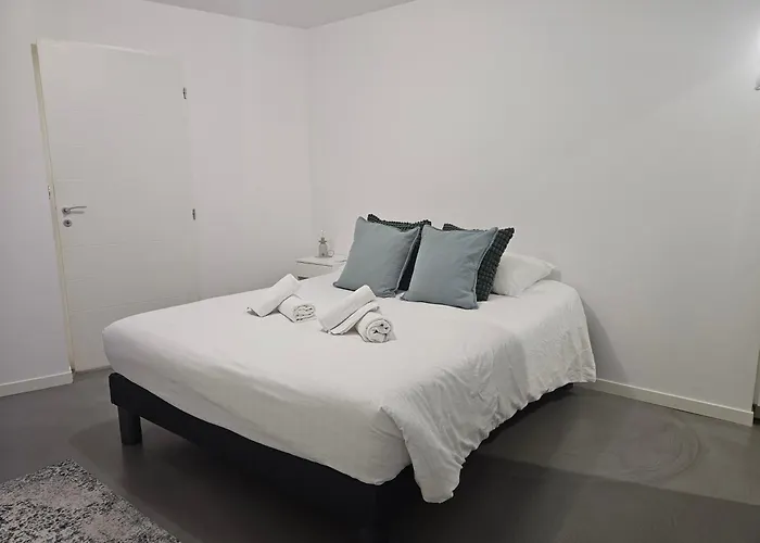 Charme Place Chateauneuf - Coeur De Apartamento Tours